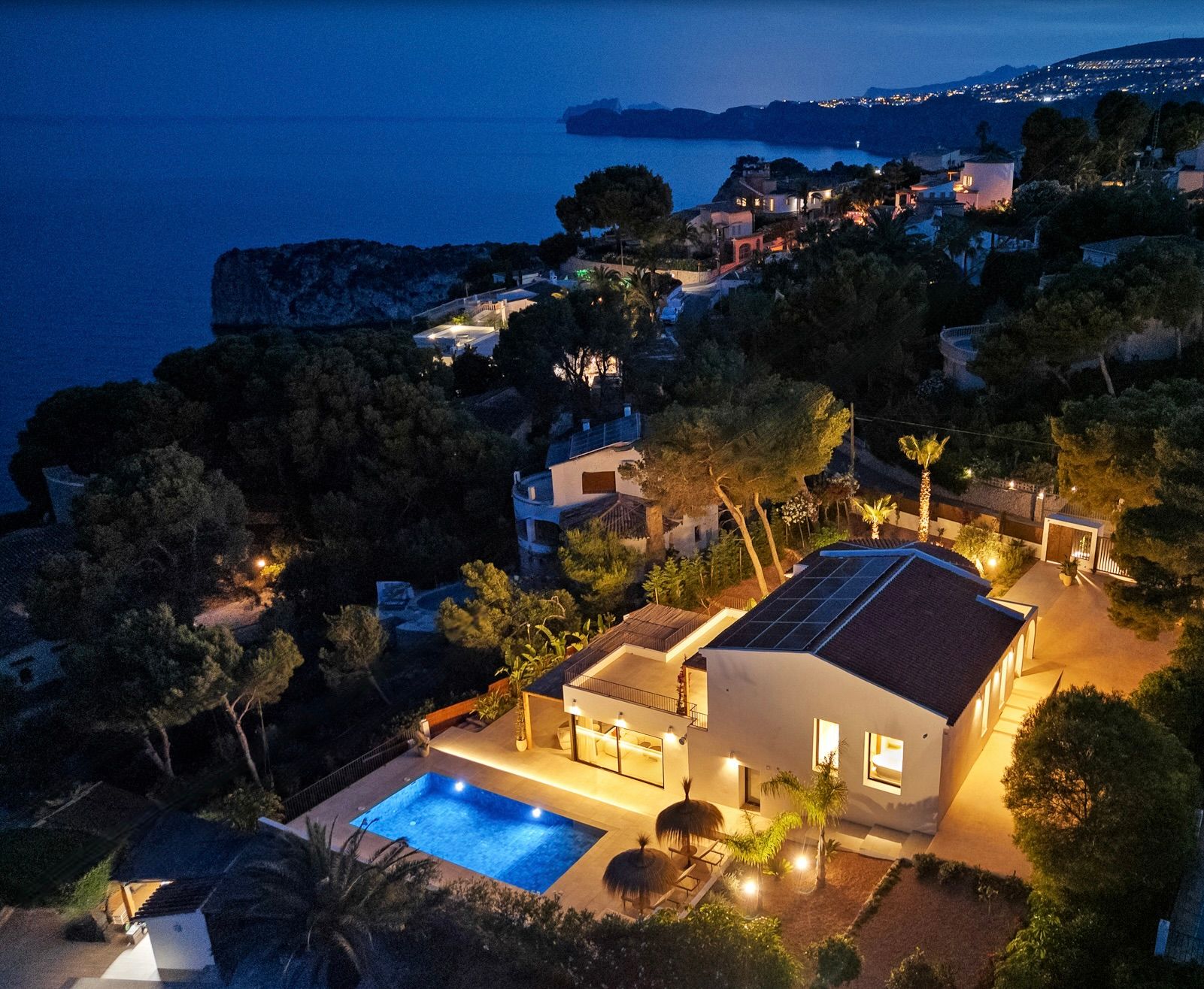 MG6742CR - Villa moderne à vendre avec vue sur la mer à Balcon al Mar, Javea/Xabia.