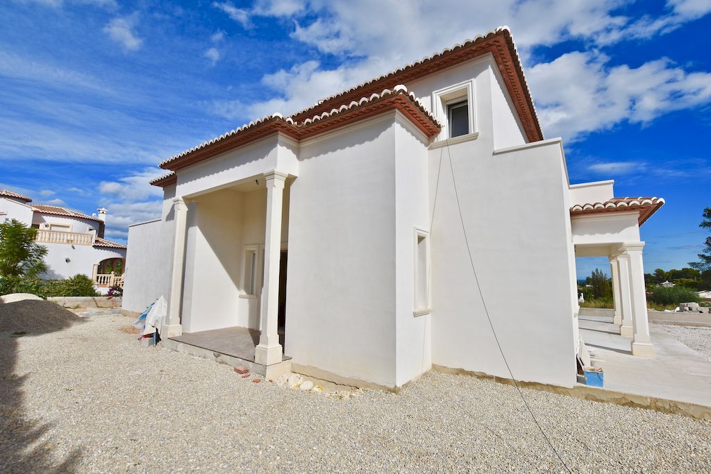 Villa de obra nueva a la venta en Pinosol - Javea - Costa Blanca