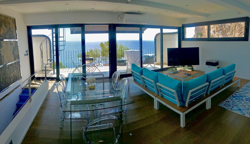 Moderna Casa en Alquiler Temporal en primera linea al mar en Javea - Costa Blanca