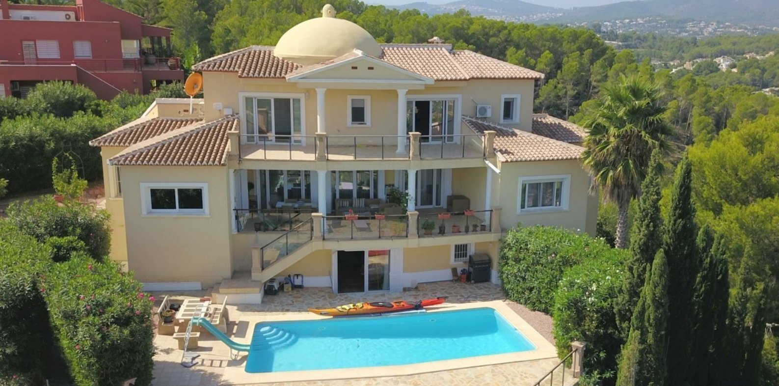 Villa whit sea views for sale