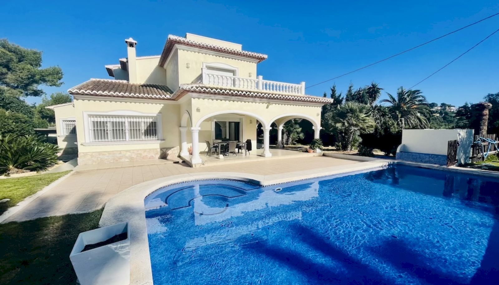 Villa zum Verkauf in Costa Nova Ambolo mit Meerblick - Javea