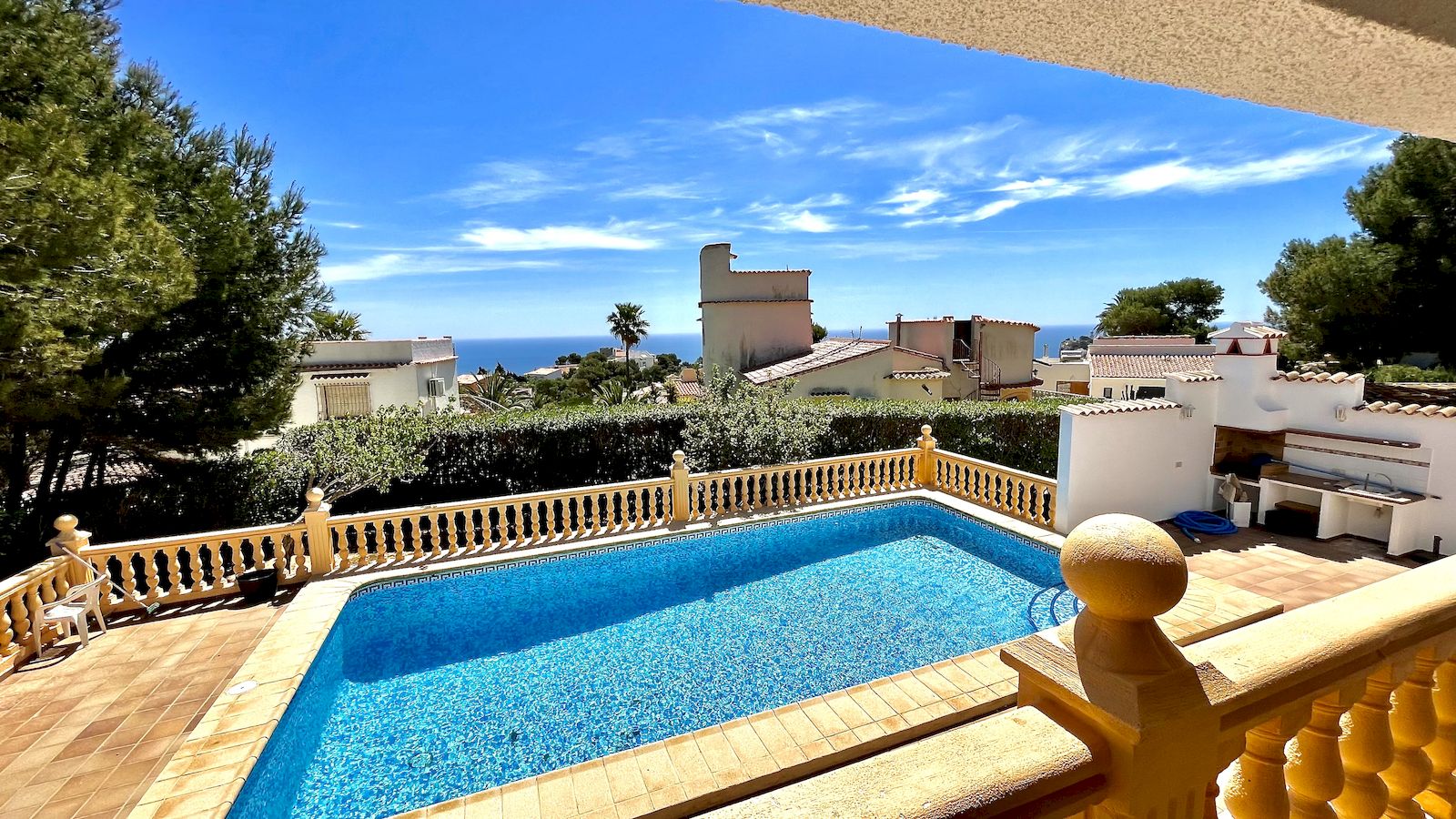 Villa a la Venta con Vista al Mar en Balcon al Mar - Javea