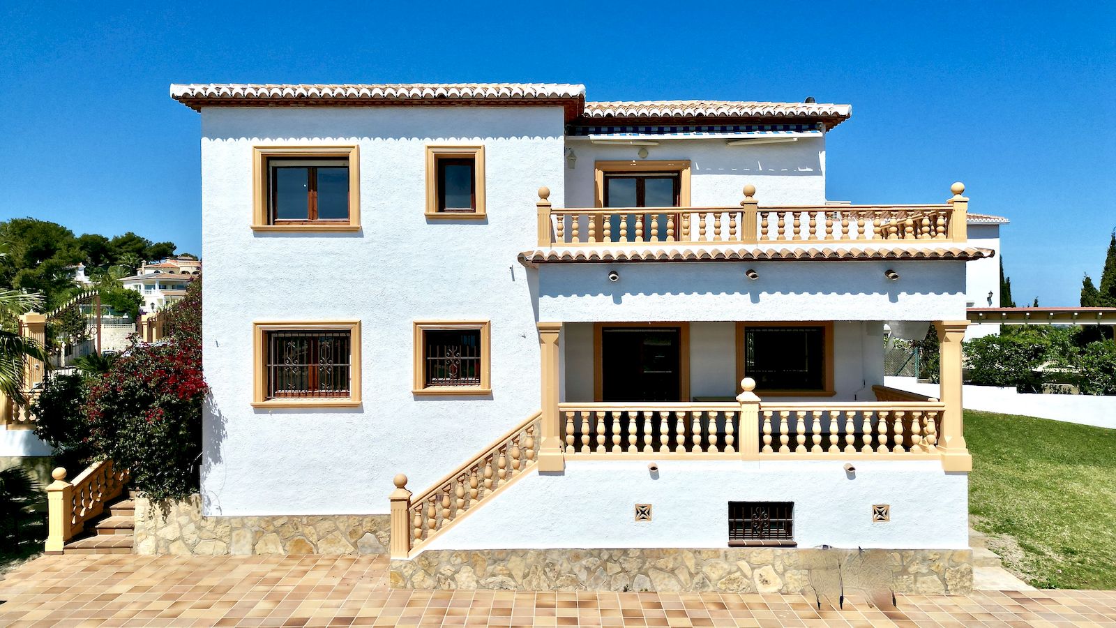 Villa a la Venta con Vista al Mar en Balcon al Mar - Javea