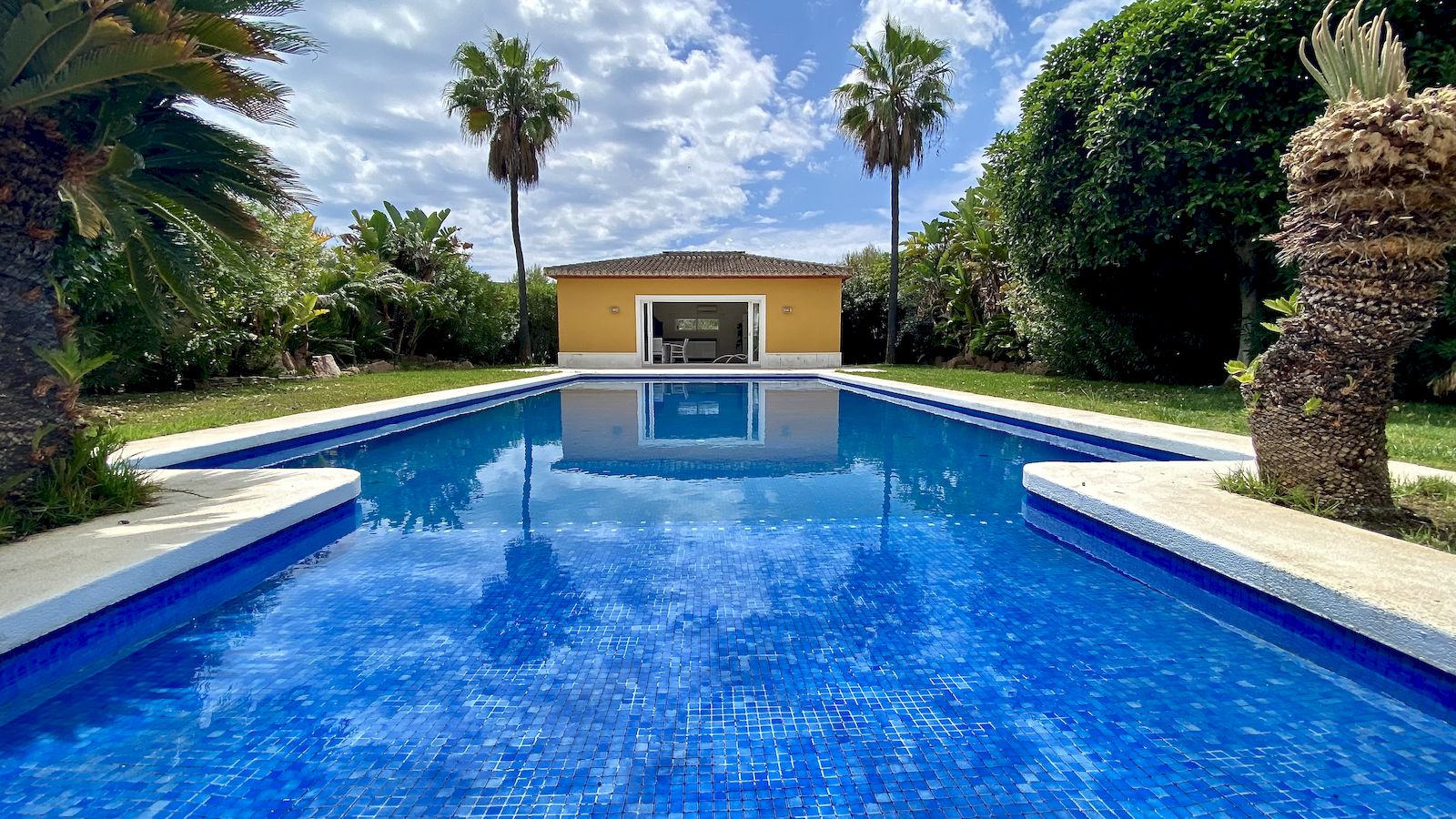 Villa for Sale in the Golf of Javea