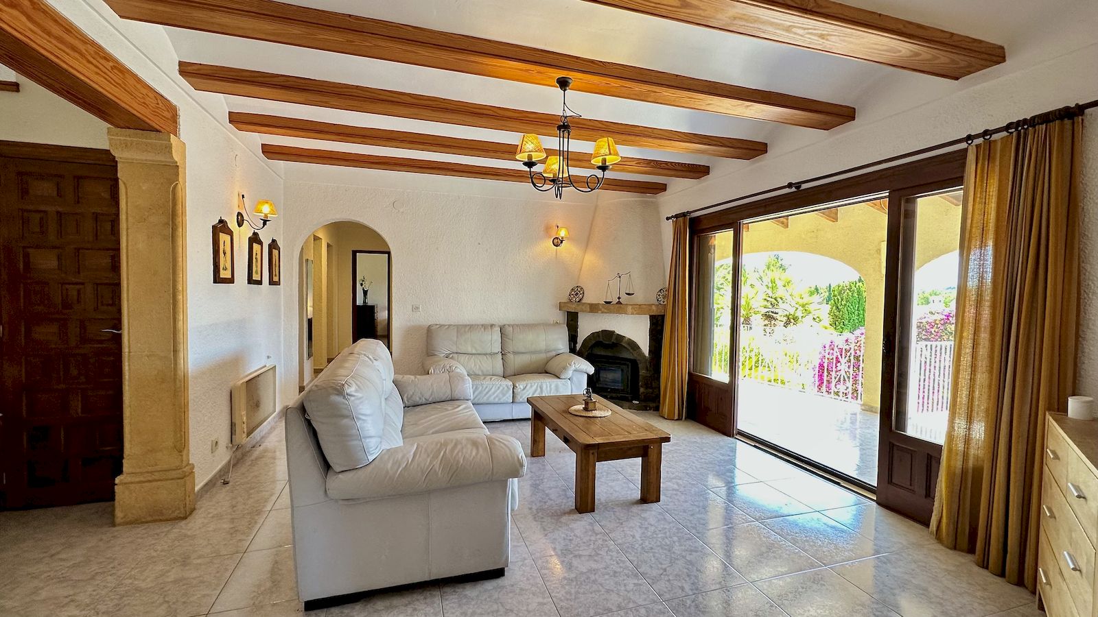 Villa te koop met panoramisch uitzicht in Costa Nova - Javea